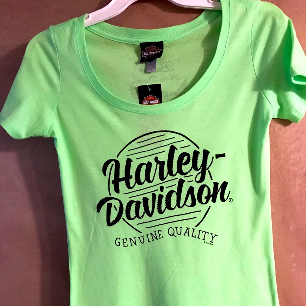 NWT SzM Women’s Harley Davidson Short Sleeve Shirt